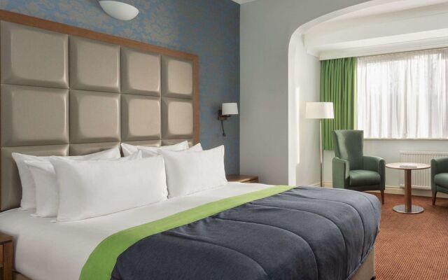 Stratford Manor Hotel