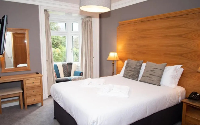 Lyzzick Hall Hotel