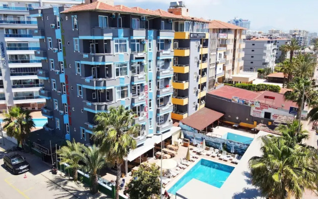 Semt Luna Beach Hotel