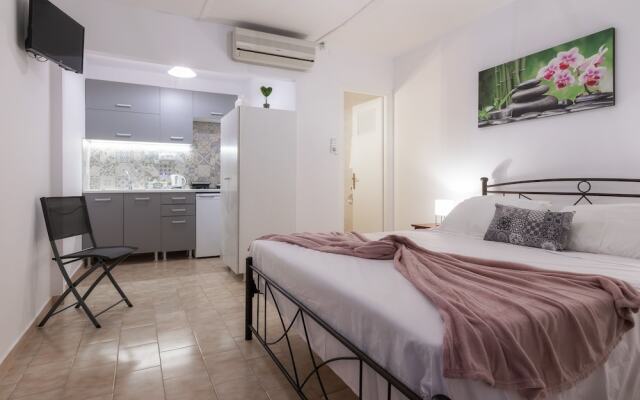 Zante Riva Studios