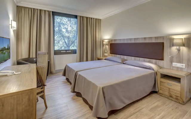 Eden Park Hotel