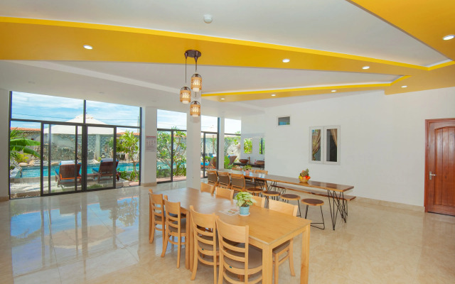 Yellow Daisy Villa