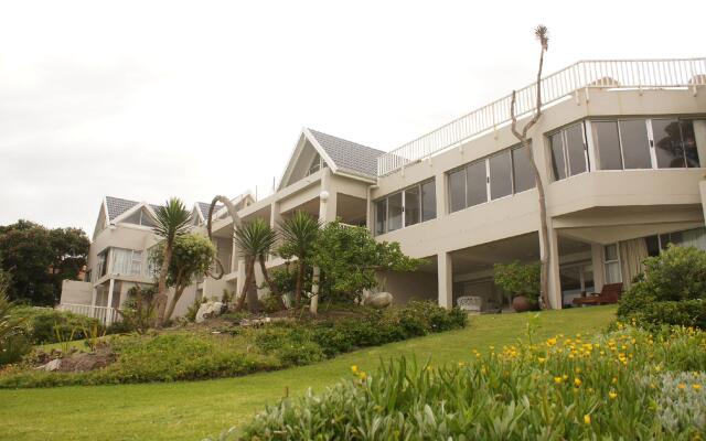 The Pink Lodge on the Beach