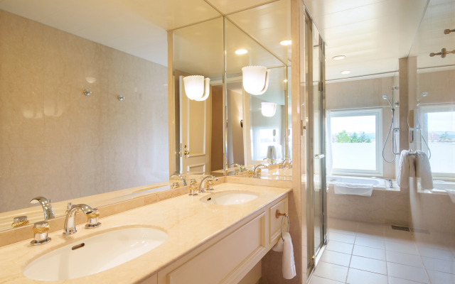 Sendai Royal Park Hotel