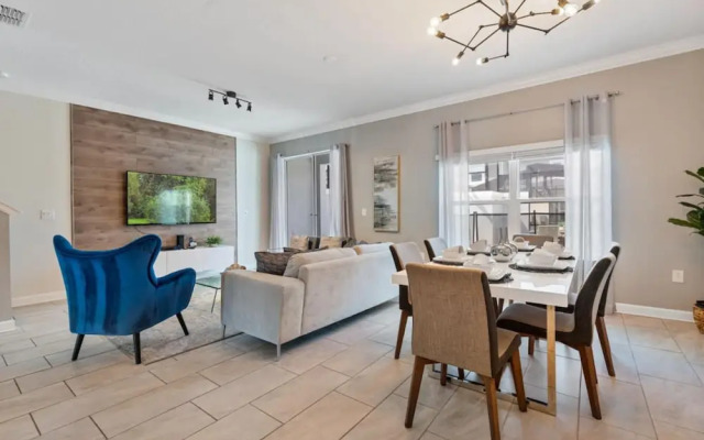 Outstanding 5bdr Disney Vacation