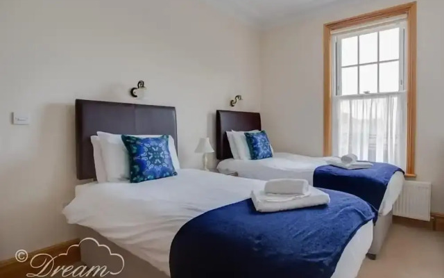 Beach View Apartment 3