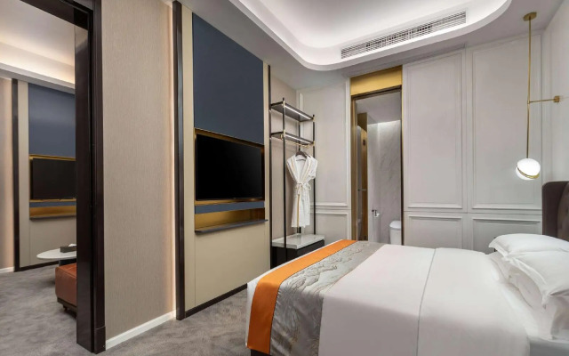 Ramada By Wyndham Yichang Riverside