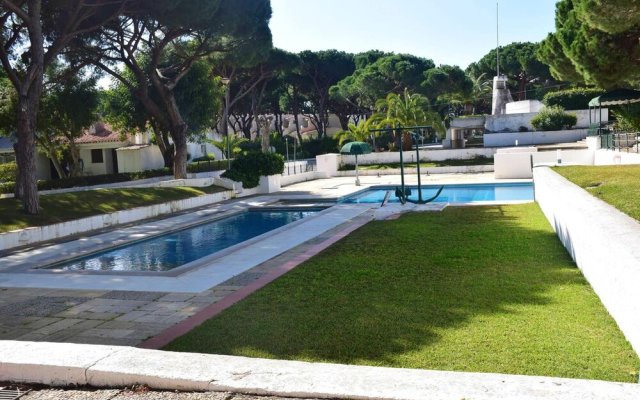 Apartment with One Bedroom in Albufeira, with Pool Access And Wifi - 4 Km From the Beach