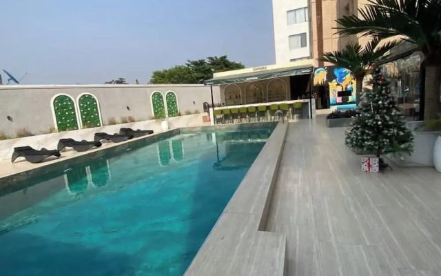The Breeze Apartment