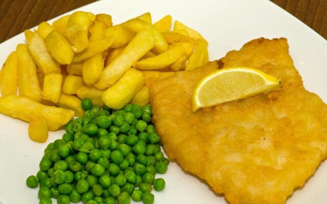 Holiday Inn Express Leeds City Centre Armouries by IHG