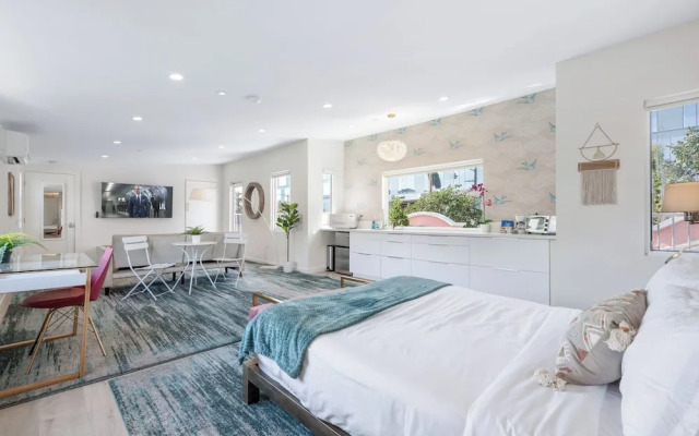 The Gower Street Bungalows by AvantStay