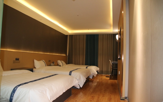 Aksu Dongcheng Hotel