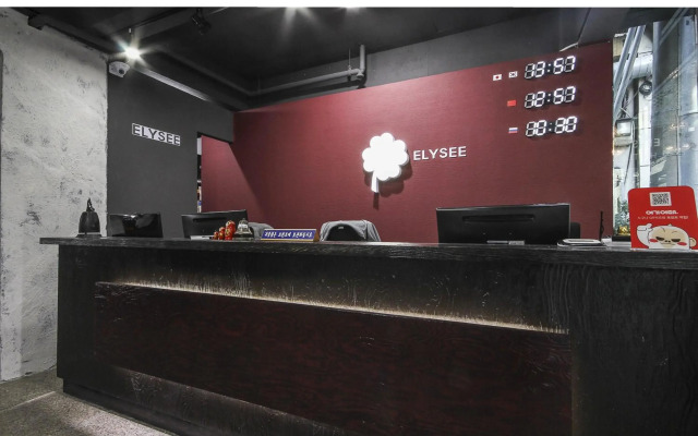 Elysee Hotel