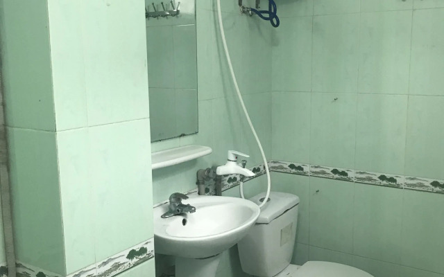 Cong Khanh Hotel