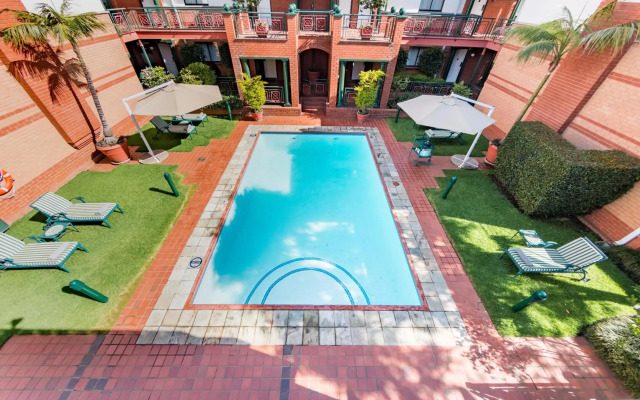 Courtyard Hotel Rosebank