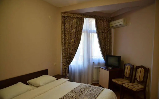 Afina Hotel
