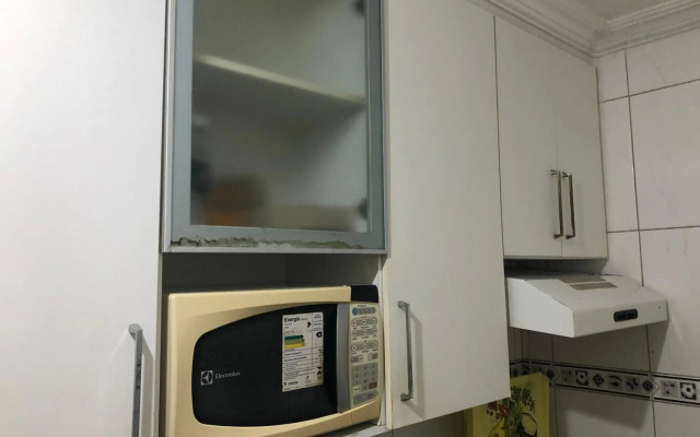 Apartamento aconchegante em condomínio fechado.