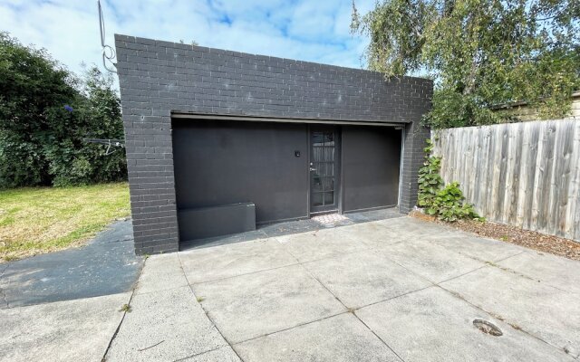 Mentone Compact Backyard Cabin Beachside
