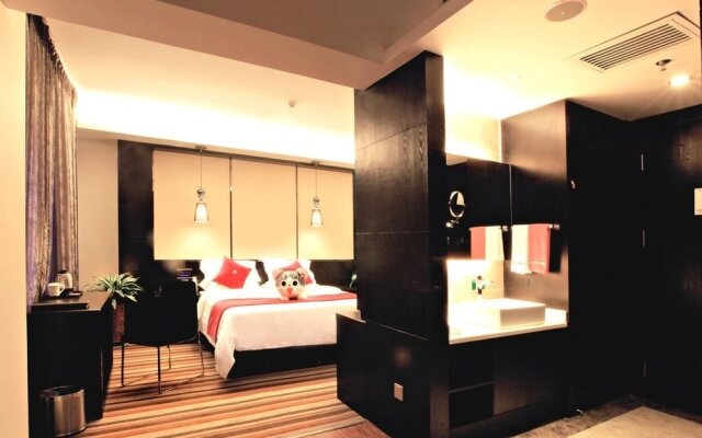 Lemon Hotel