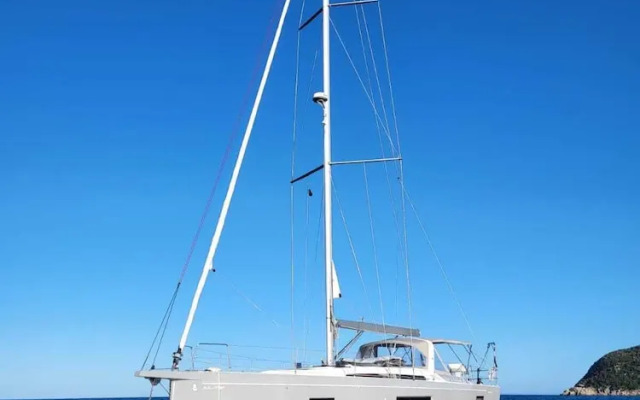 Dream Holiday On A Luxurious Sailing Yacht