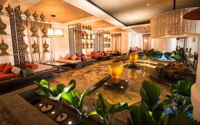 Rose Garden Hotel