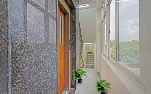 Townhouse 1096 Hotel Redfox Nungambakkam