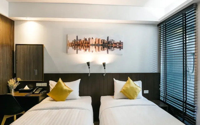 Kitzio House Hotel