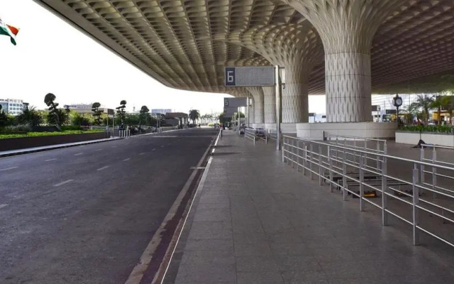 Hotel Universal Garden by OYO Rooms