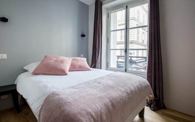 Spacious And Charming 6P Flat A Madeleine