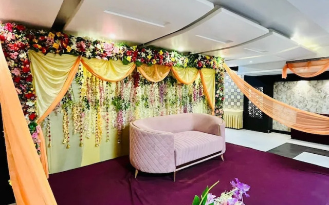 OYO 26773 Hotel Satyam Inn