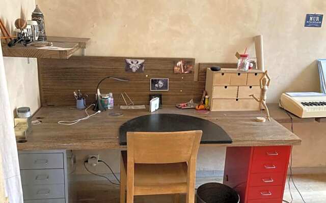 Great & Light Room in The Heart Of Nice