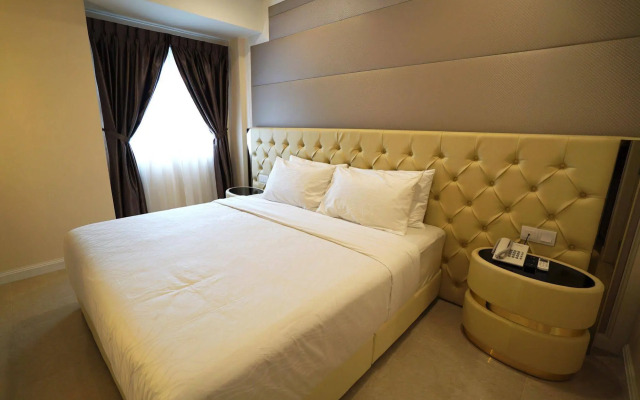 Ritzton Hotel