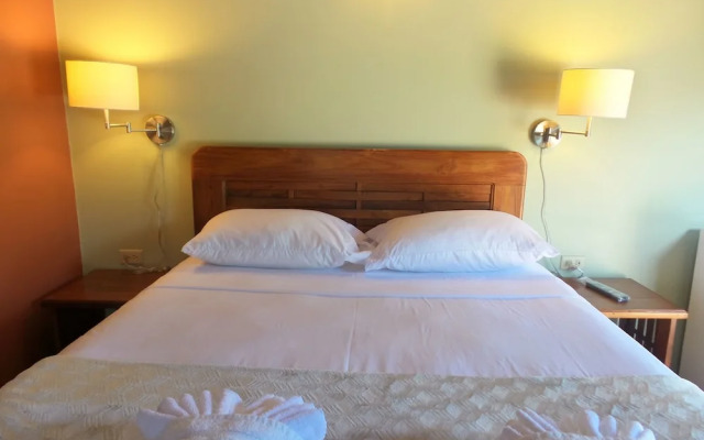 Toucan Inn