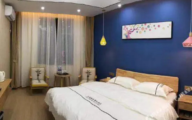 Tianfu Tenglong Business Hotel