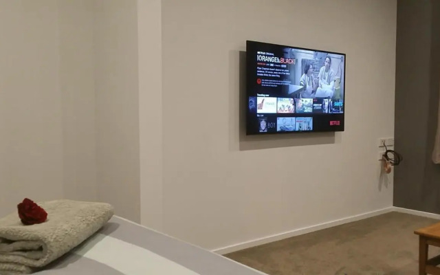 Modern Private Apartment
