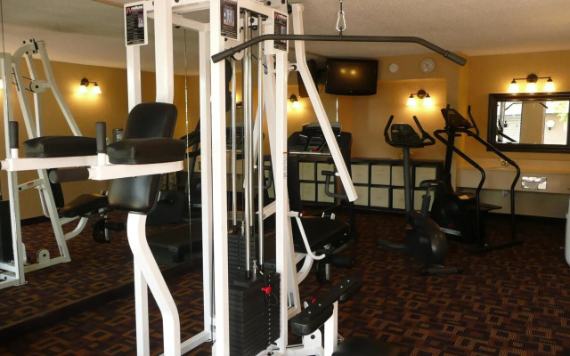 Quality Inn & Suites Lawrence - University Area