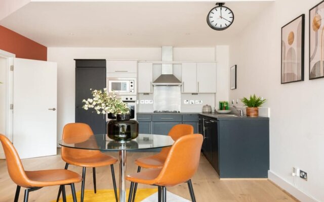 The Bermondsey Square Escape - Modern 1bdr With Private Parking
