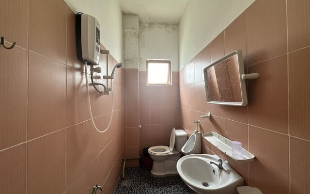 OYO 1232 Pon Pon Hostel