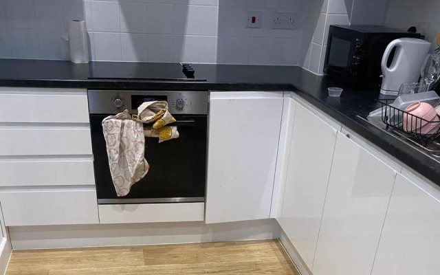 Stylish London Apartment Close to O2 and Riverside