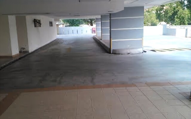 8 O Clock Lodge Condo Bandar Utama