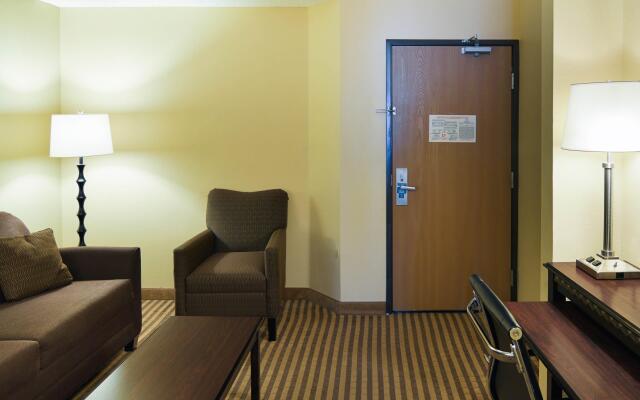 Comfort Suites DFW Airport