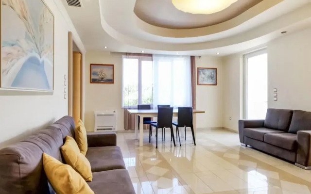 Beautiful Holiday Home With Private Pool