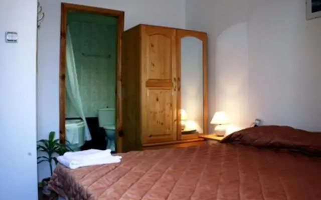 Kalistrina House
