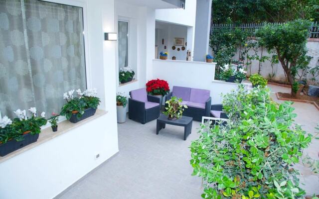 Apartment With One Bedroom In Palermo, With Furnished Terrace And Wifi - 300 M From The Beach