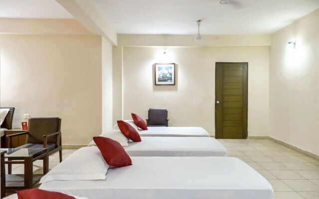OYO 15149 Hotel Ajoy Minar