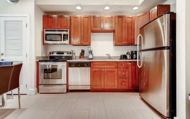 Global Luxury Suites at Whetstone Way