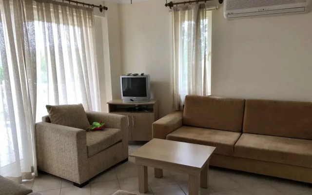 Apartment 3 Bedroom Lake View 3 by Likya Global