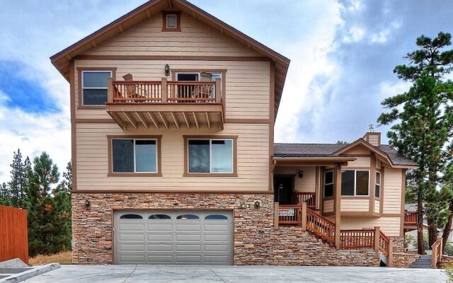 No 19 Luxury Village Retreat