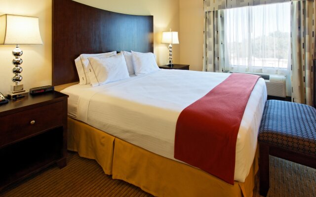 Holiday Inn Express Hotel & Suites Cleburne, an IHG Hotel