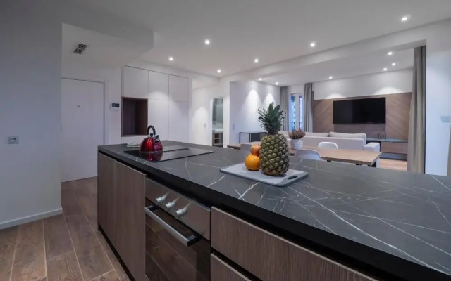 Horizon Two Bedroom Penthouse Hot tub